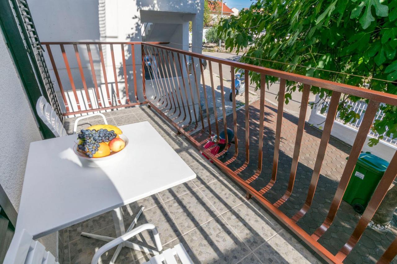 Apartments Matejka Primošten Exteriör bild
