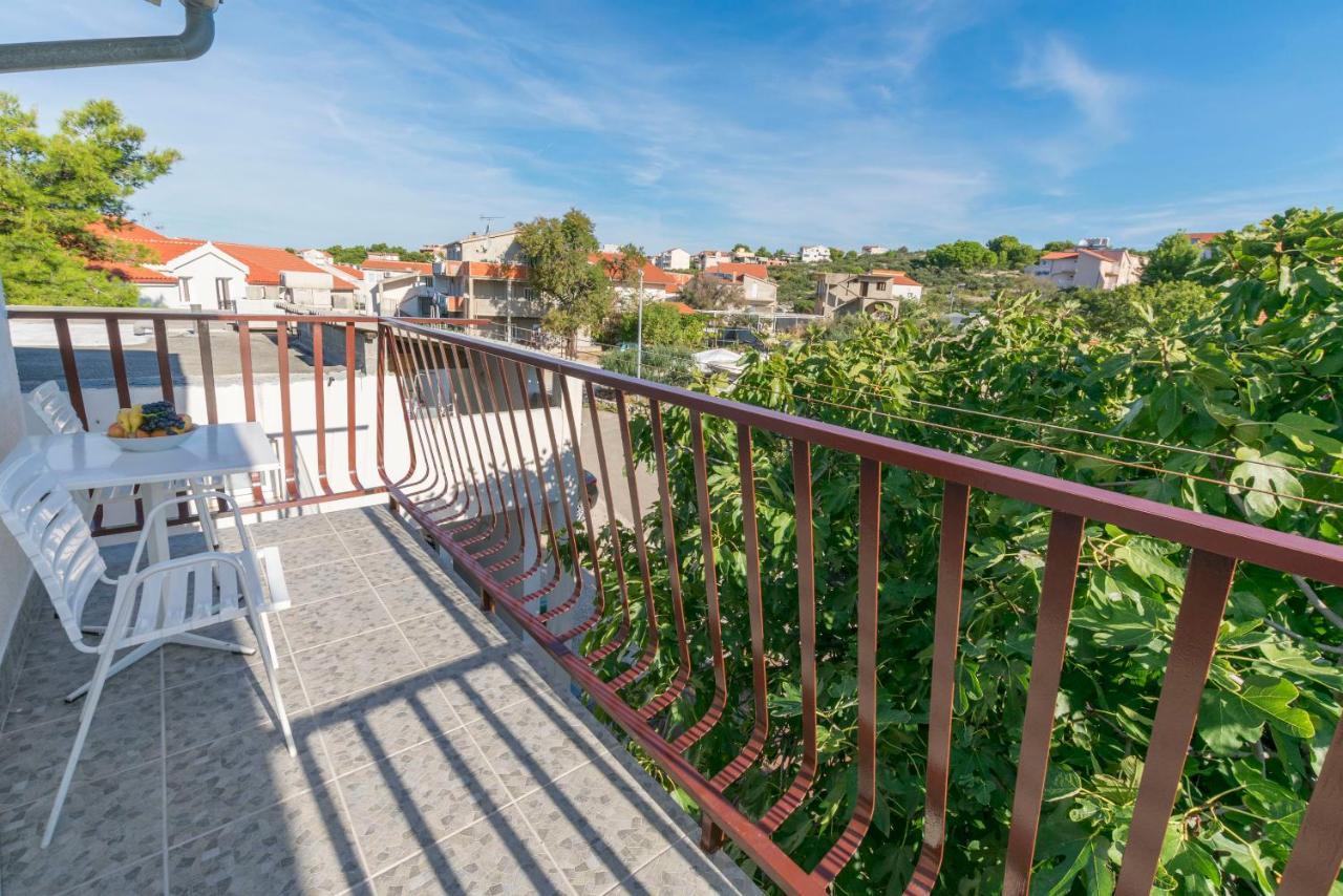 Apartments Matejka Primošten Exteriör bild